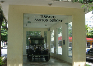 Pavilhão do Carro Fúnebre de Santos Dumont no Guarujá